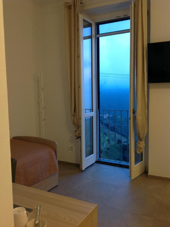 Affittacamereirosmarini Βερνάτσα Εξωτερικό φωτογραφία